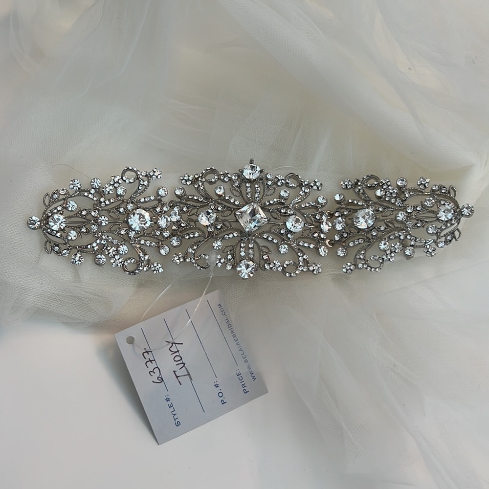 NWT Ivory Bridal Belt Tulle with Gorgeous Stone Details Sash